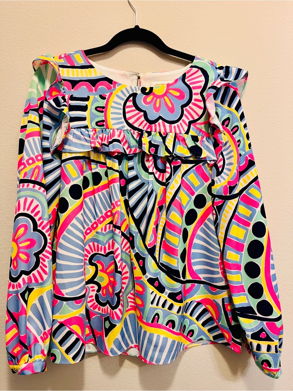 STS Sail to Sable Ruffle Trim Abstract Print Blouse | Medium